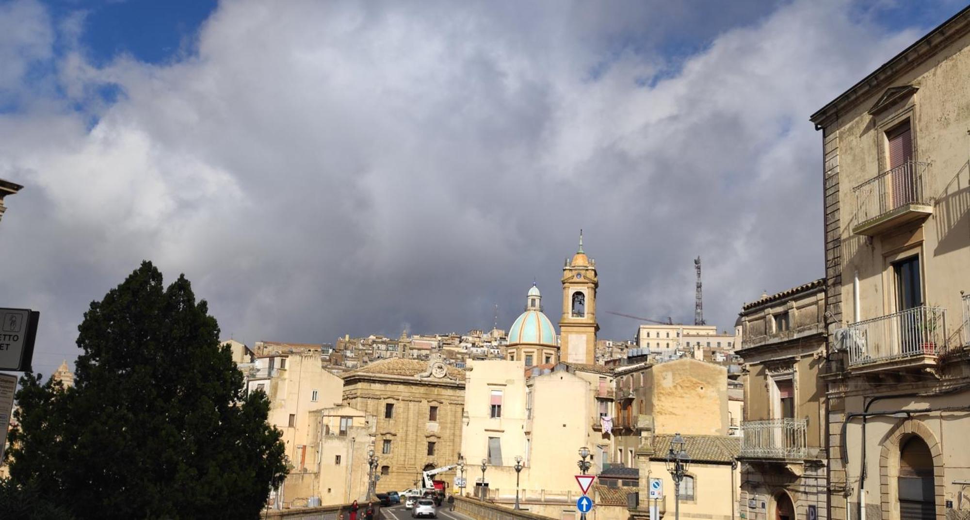 Il Melograno Villa Caltagirone Luaran gambar