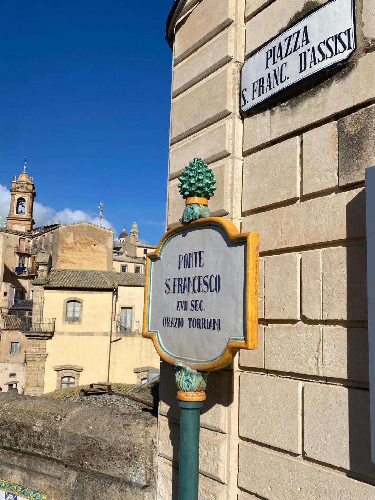 Il Melograno Villa Caltagirone Luaran gambar